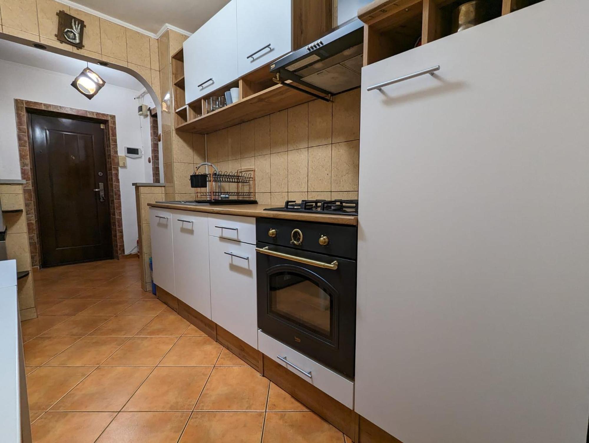 Modern Oasis With A Cozy Fireplace Your Stylish Apartment Minutes From Downtown Букурещ Екстериор снимка