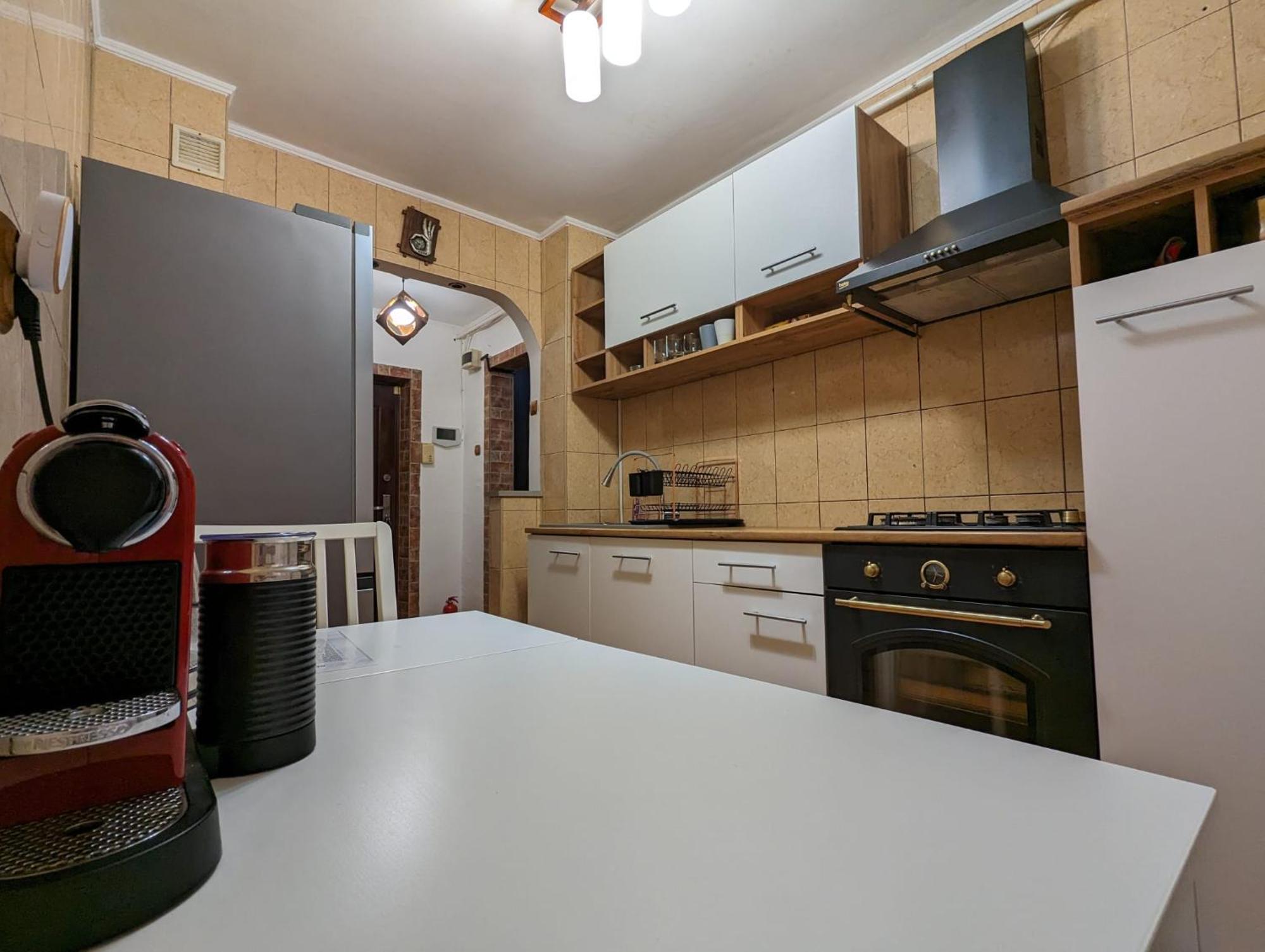Modern Oasis With A Cozy Fireplace Your Stylish Apartment Minutes From Downtown Букурещ Екстериор снимка