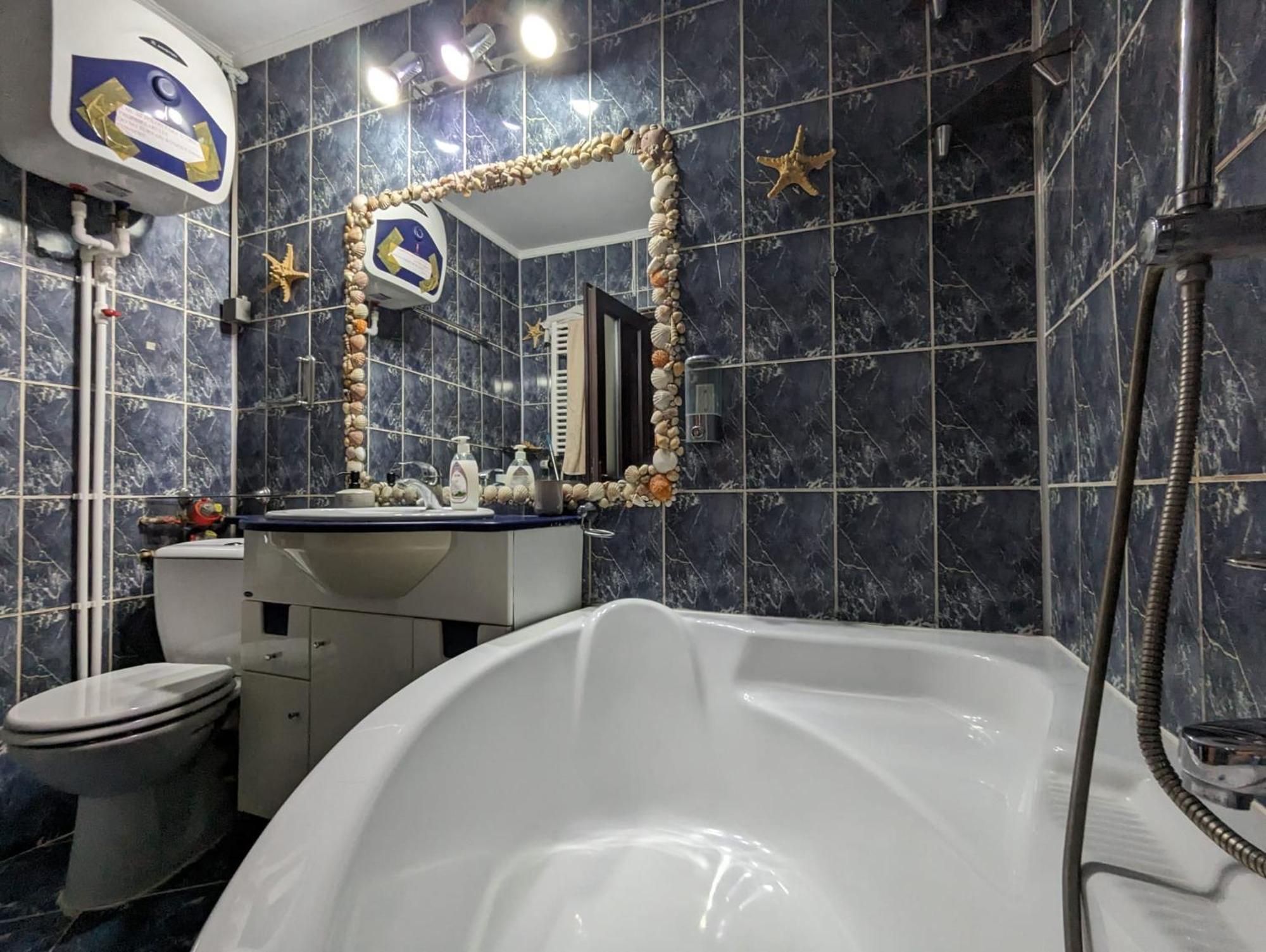 Modern Oasis With A Cozy Fireplace Your Stylish Apartment Minutes From Downtown Букурещ Екстериор снимка