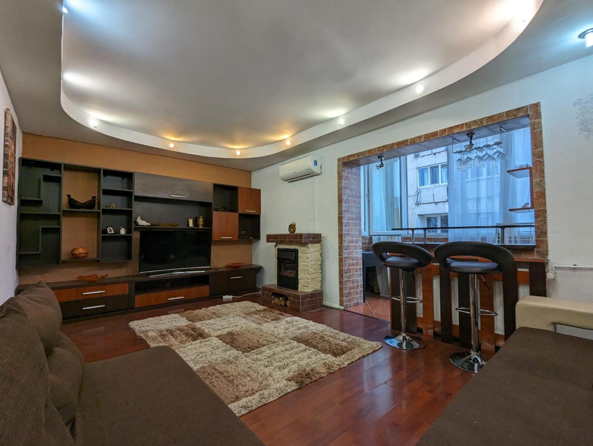 Modern Oasis With A Cozy Fireplace Your Stylish Apartment Minutes From Downtown Букурещ Екстериор снимка