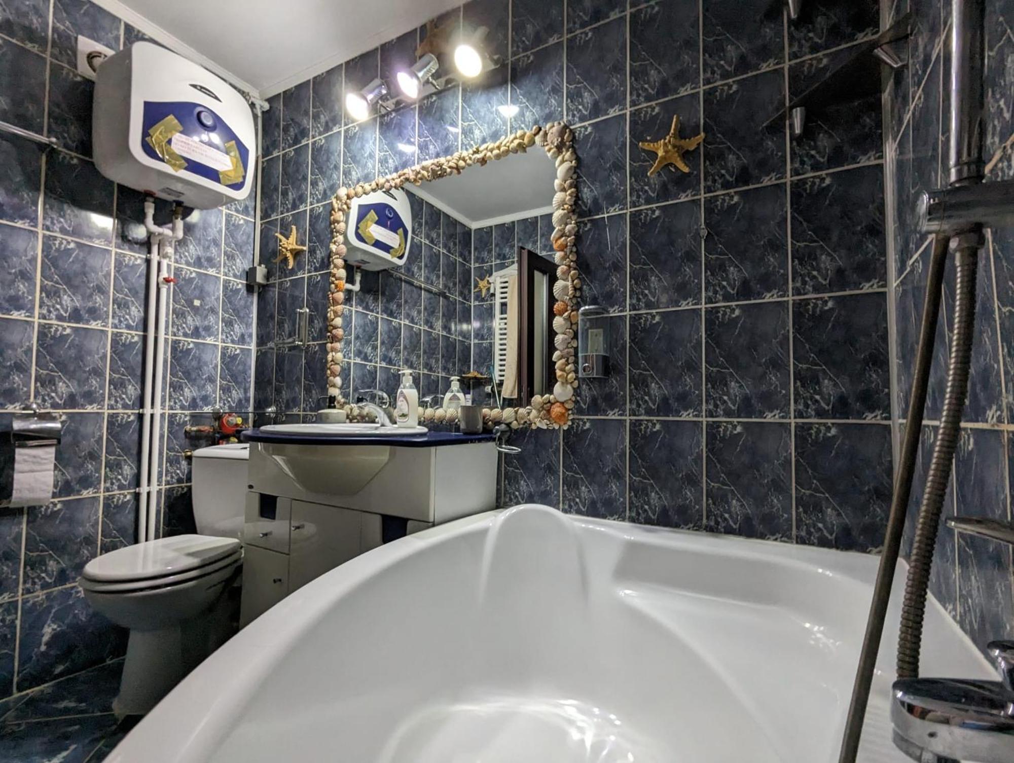 Modern Oasis With A Cozy Fireplace Your Stylish Apartment Minutes From Downtown Букурещ Екстериор снимка
